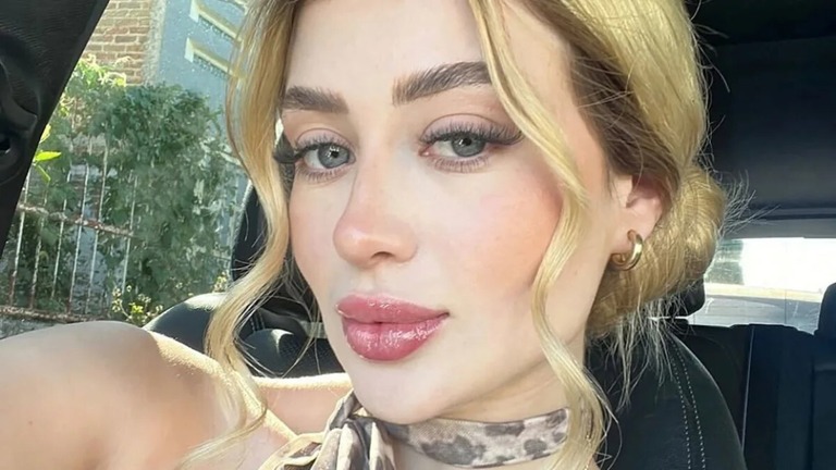 メキシコのインフルエンサー、バレリア・マルケスさん（２３）。インスタグラムの写真/@v___marquez/Instagram via REUTERS