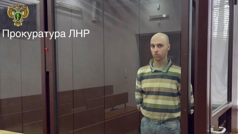 出廷したオーストラリア人男性のオスカー・ジェンキンズ被告＝１６日/Prosecutor's Office of the Luhansk People's Republic