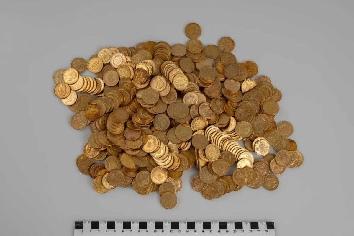 いずれの硬貨も地元のものではないため、専門家も困惑している/Museum of Eastern Bohemia