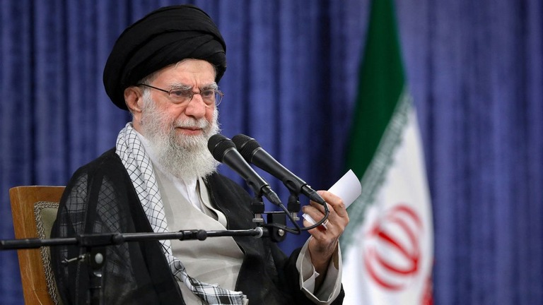 イランの最高指導者ハメネイ師＝２０日、イラン首都テヘラン/Office of the Iranian Supreme Leader/WANA/Reuters
