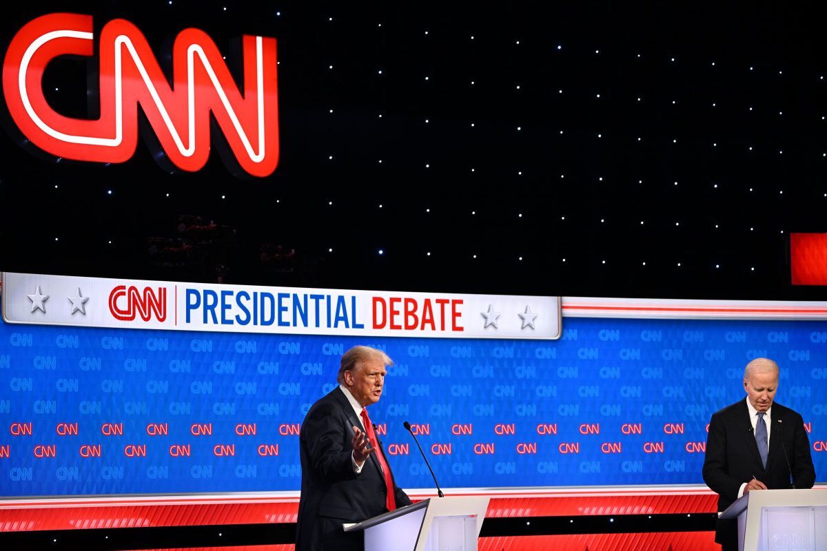 ２４年６月、米アトランタのＣＮＮのスタジオで行われた大統領選のテレビ討論会/Will Lanzoni/CNN via CNN Newsource