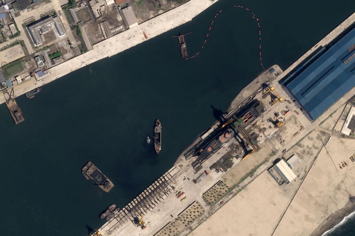 5月12日に撮影された新造駆逐艦の衛星画像/Airbus