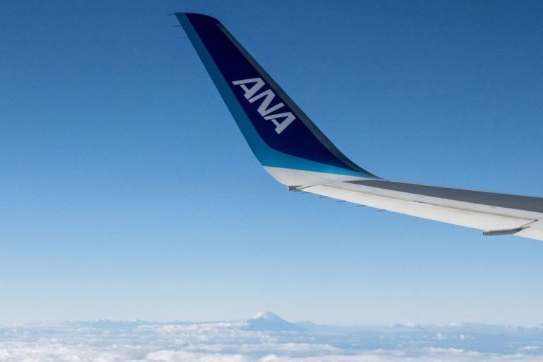 米ヒューストンに向かっていた全日空の旅客機内で、乗客がドアを開けようとする騒ぎがあった/Philip Fong/AFP/Getty Images/File