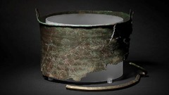 千年以上前に埋められたアングロ・サクソン時代の謎の容器、考古学者らが中身を解明 