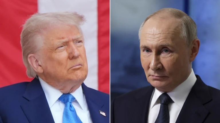 トランプ米大統領がロシアのプーチン大統領を批判したことを受け、ロシア大統領府はすぐに反論した/Jacquelyn Martin/AP/Gavriil Grigorov/Pool/AFP/Getty Images