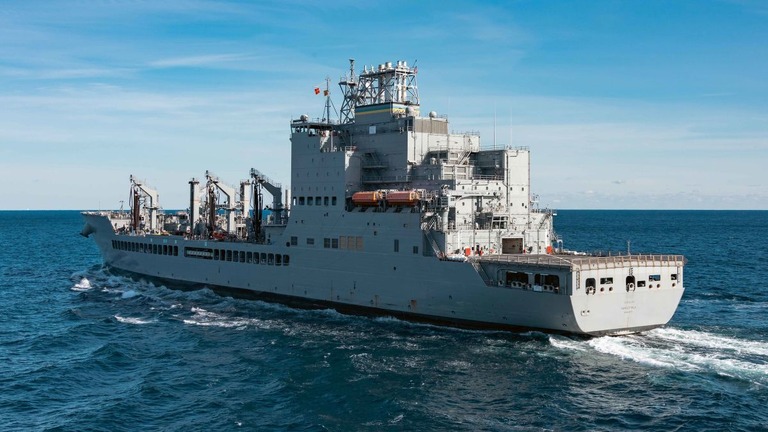 ヘグセス米国防長官が改名を命じた海軍の補給艦「ＵＳＮＳハーベイ・ミルク」/Mass Communication Specialist 2nd Class Maxwell Orlosky/US Navy