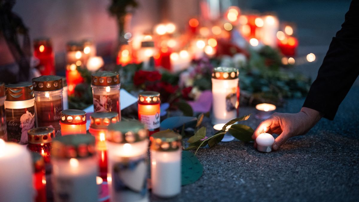 オーストリアの高校で銃撃、死傷者も - CNN.co.jp
