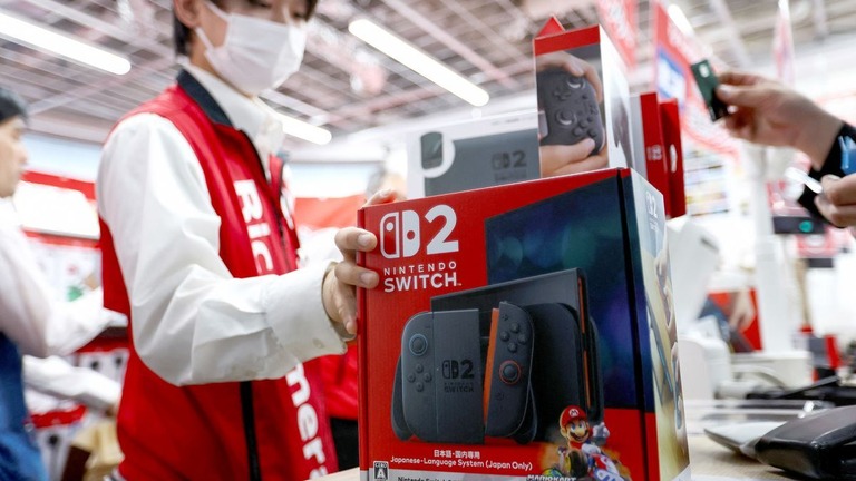 新型家庭用ゲーム機「Ｎｉｎｔｅｎｄｏ　Ｓｗｉｔｃｈ　２（ニンテンドースイッチツー）」の世界での販売台数が３５０万台を突破した/Issei Kato/Reuters