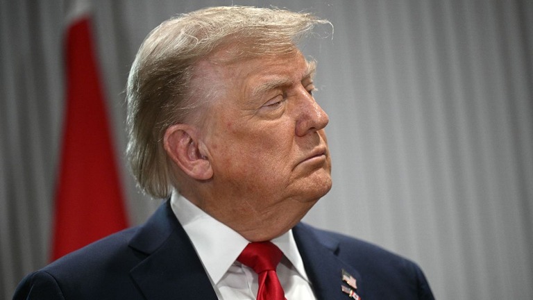 現時点でトランプ米大統領にはＧ７サミットでの共同声明に署名するつもりがないという/Brendan Smialowski/AFP/Getty Images