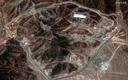 地中貫通弾「バンカーバスター」にも耐えうるイラン・フォルドゥ核施設、衛星画像が示す全容