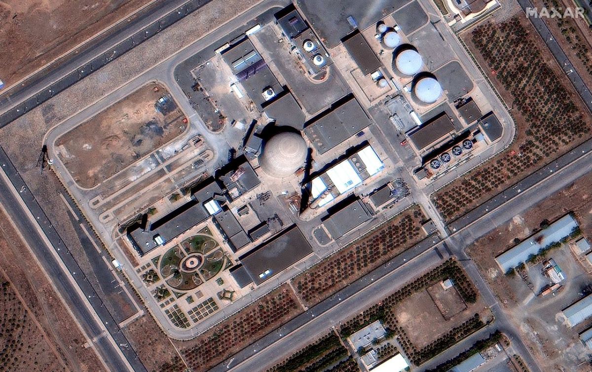 イスラエルによる攻撃を受ける前のイランのアラク原子力施設/Maxar Technologies