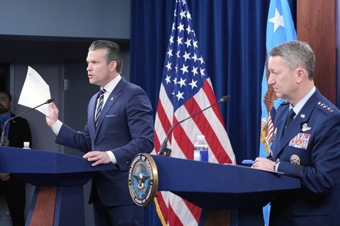 トランプ氏が「２週間の猶予」を公表するよう指示、攻撃計画隠すため　情報筋