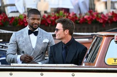 結婚式に向かうため移動するアッシャーとトム・ブレイディ