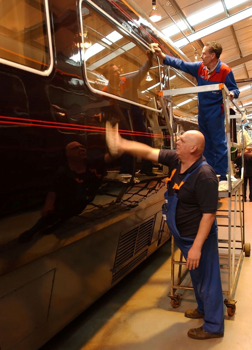 王室専用列車は歴史のある鉄道の街、ウルバートンで管理、維持されている/Matthew Fearn/PA Images/Getty Images