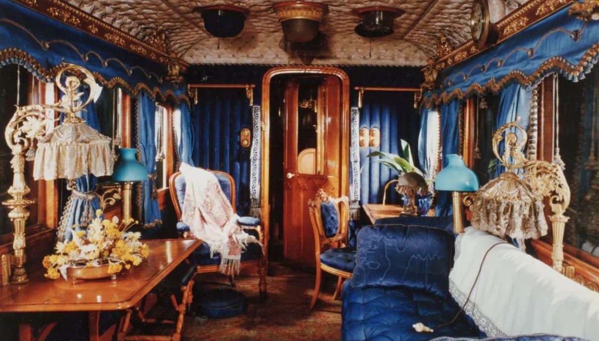 英王室の専用列車が１８０年の歴史に幕を下ろす理由