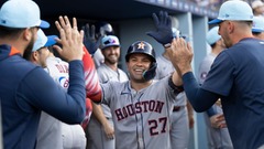 ドジャースが本拠地で歴史的大敗、アストロズに１７点差で敗れる