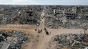 イスラエル国防相、「人道都市」へのガザ住民の移住を計画　地元メディア