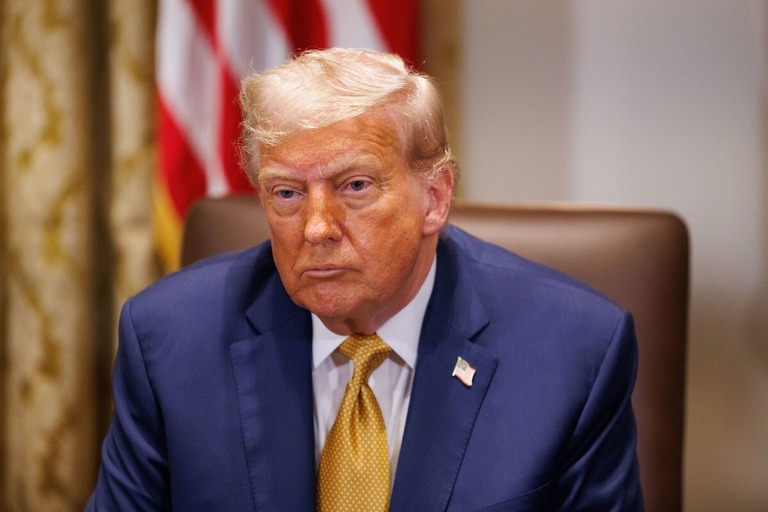 トランプ米大統領/Aaron Schwartz/CNP/Bloomberg/Getty Images via CNN Newsource