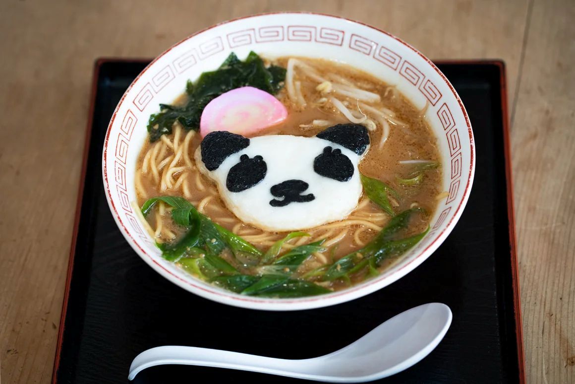 ラーメンの具にもパンダが登場/Yumi Asada/CNN