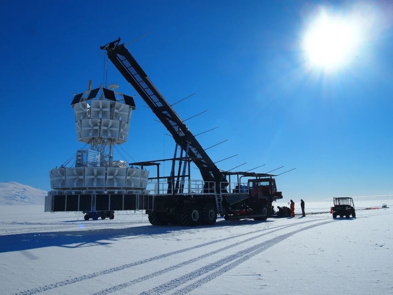 ＡＮＩＴＡの計器は、大気に衝突する宇宙線由来の電波を検出すべく設計された/Stephanie Wissel/Penn State