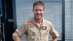 スカイダイビングのフェリックス・バウムガートナーさん墜落死　成層圏ジャンプで世界記録