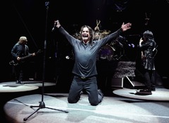 ニューヨークで公演するブラック・サバス＝２０１４年