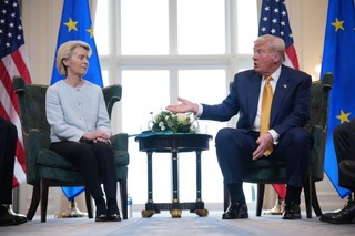 米とＥＵ、貿易協定の枠組みで合意　車などに１５％の関税