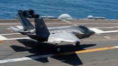 米海軍のＦ３５、カリフォルニア州で墜落　パイロットは無事脱出