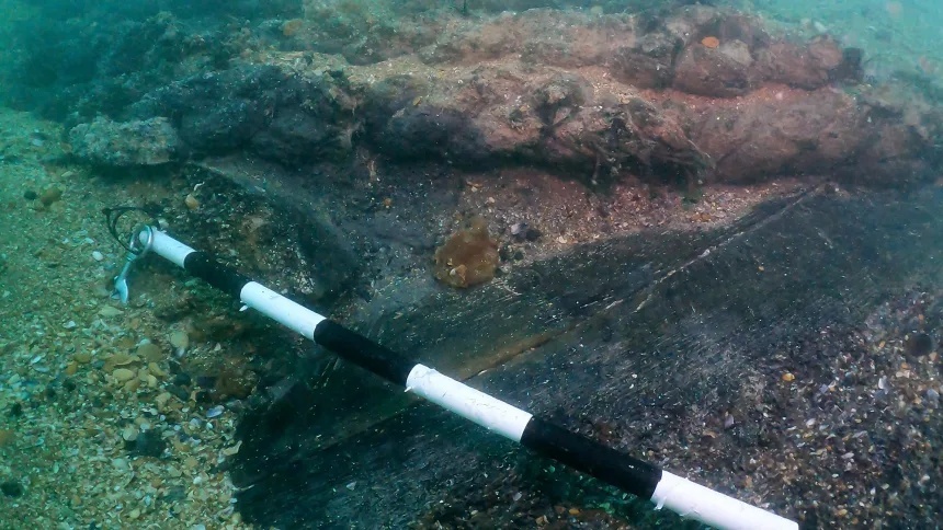 ノーサンバーランドは1703年11月26日に発生した壊滅的な大嵐により沈没した4隻の軍艦のうちの1隻だった/Historic England