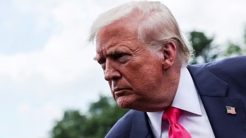 トランプ氏、「核潜水艦」の戦略配置を命令　ロシア高官の「非常に挑発的」な発言受け
