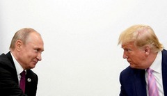 米ロ首脳会談めぐり、見解に食い違い　トランプ氏はウクライナ含めた３者会談の意向
