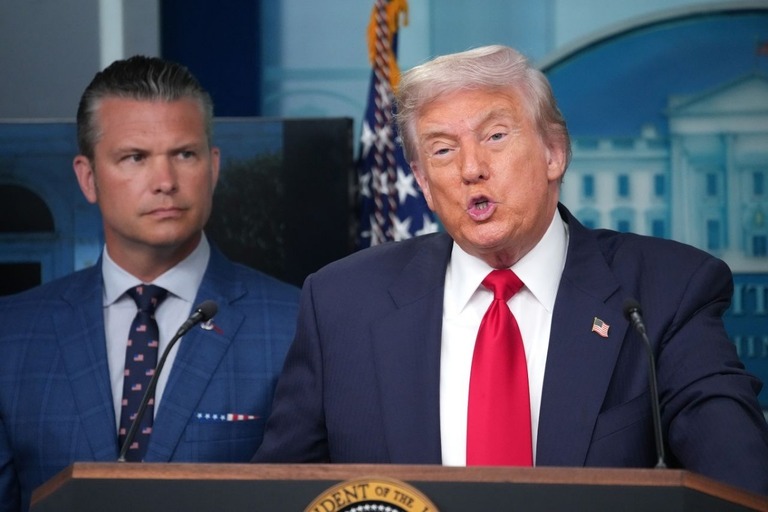 記者会見を行うトランプ米大統領＝１１日、ホワイトハウス/Andrew Harnik/Getty Images