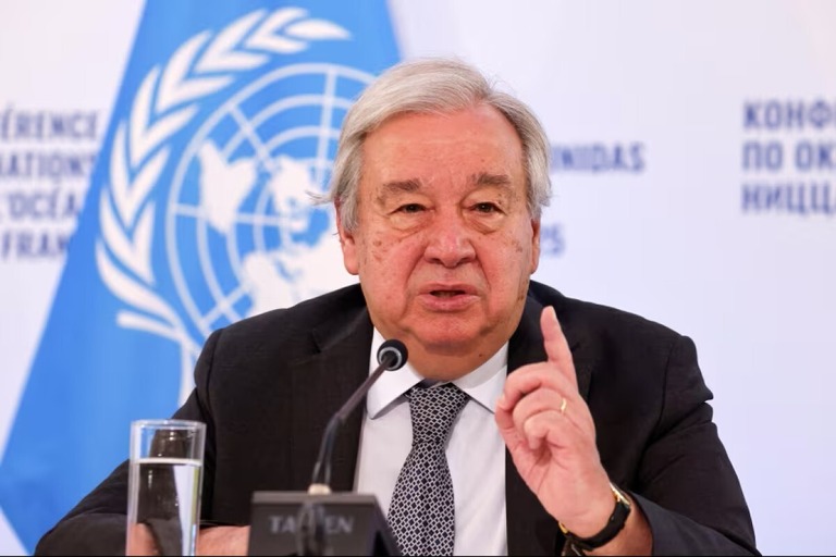 記者会見に臨む国連のアントニオ・グテーレス事務総長＝６月１０日/Ludovic Marin/AFP/Getty Images