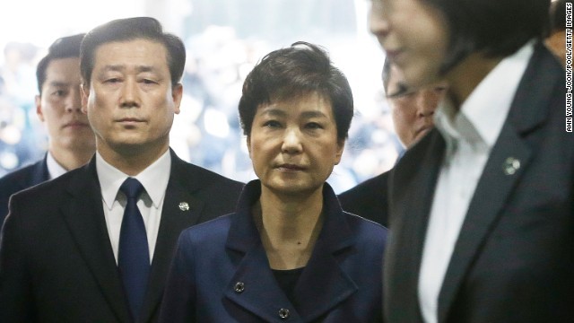 韓国の朴槿恵前大統領に懲役２４年の判決が下った