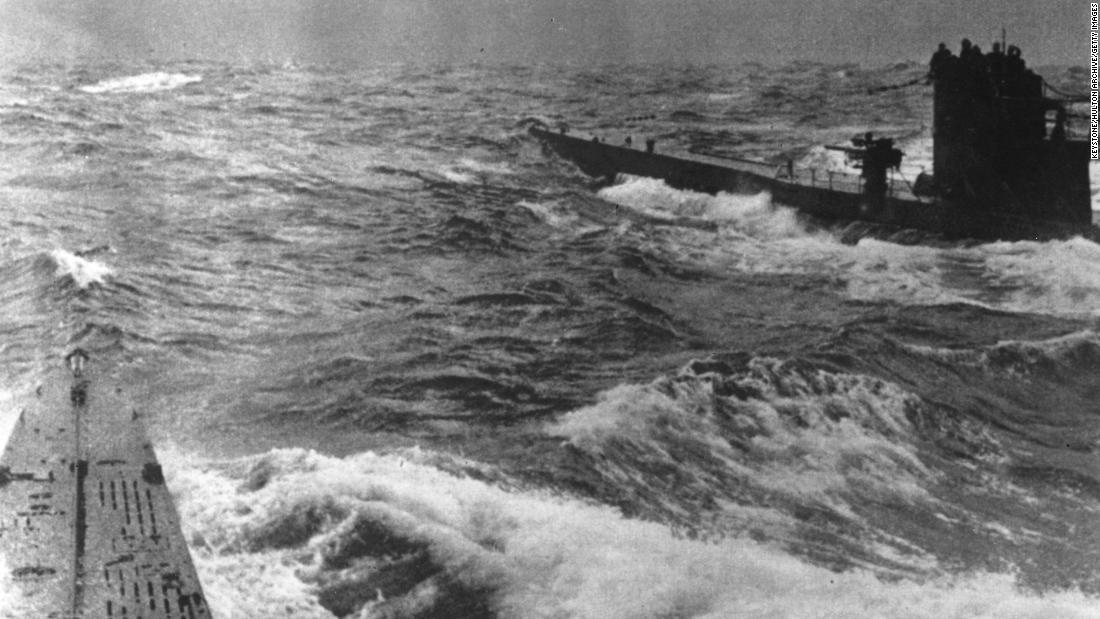 米国沖で追跡を受けるUボート=1942年