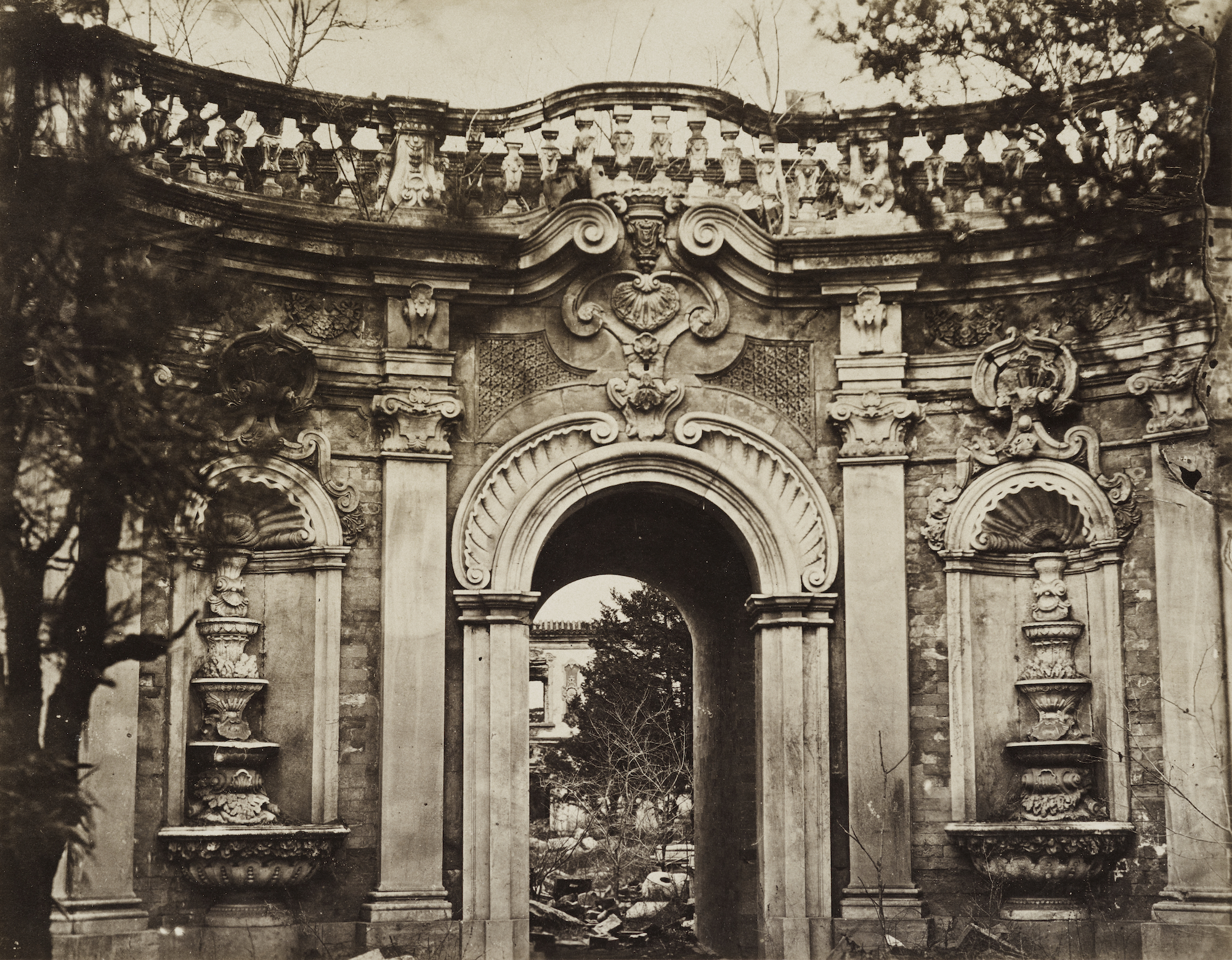 トマス・チャイルドによる円明園の写真＝１８７０年代/The Loewentheil Collection of China Photography