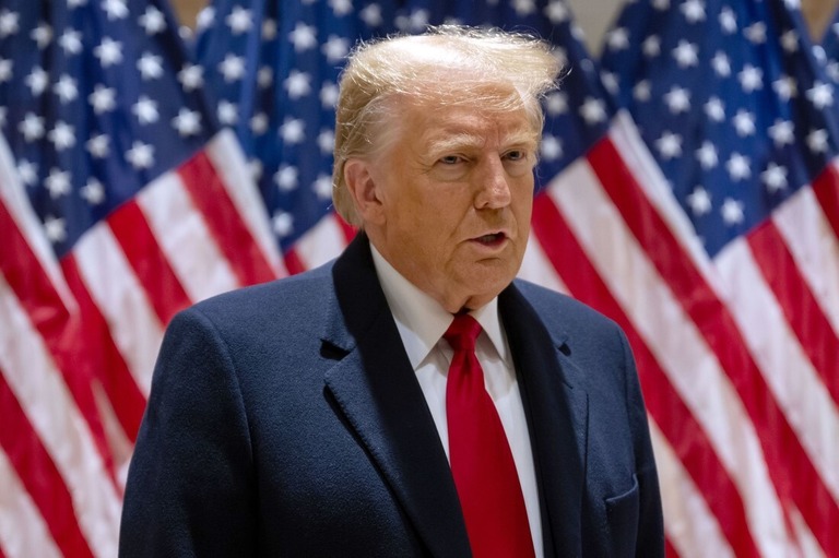 米国のトランプ前大統領＝１７日、米ニューヨーク市/Alexi J. Rosenfeld/Getty Images