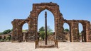 インドの謎の鉄柱、１６００年経った今もさびない理由とは？